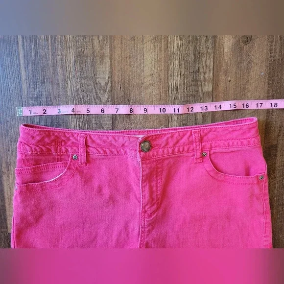 Fashion Bug Pink Jean Shorts - Picture 5 of 6